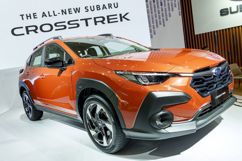 Looking at the Subaru XV Turns into a Crossover