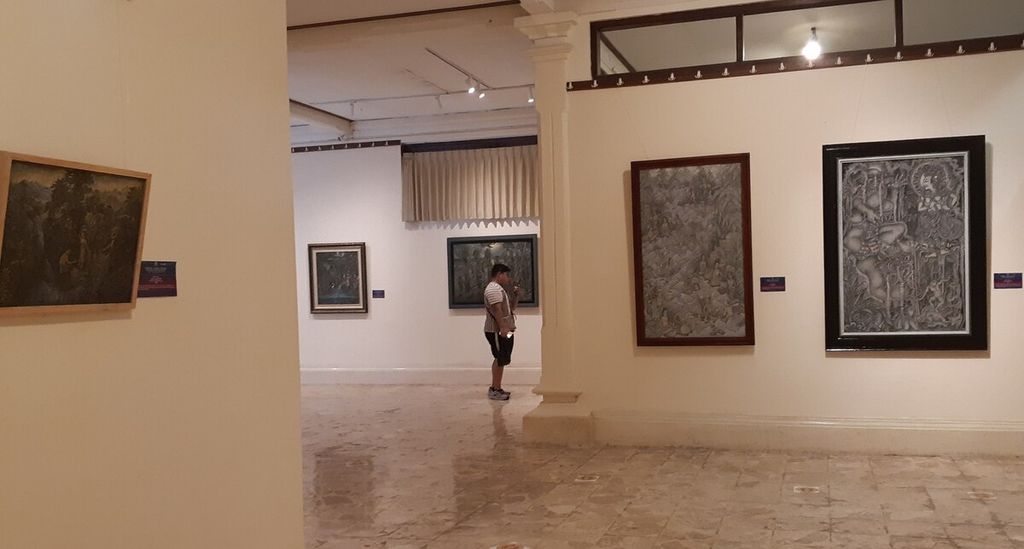 Arma di Ubud, Gianyar, menjadi tuan rumah pameran bertajuk Tirtha Agra Rupa. Pameran, yang berlangsung sejak Rabu (17/8/2022) hingga Sabtu (27/8/2022), menampilkan karya seni rupa dari 41 seniman. 
