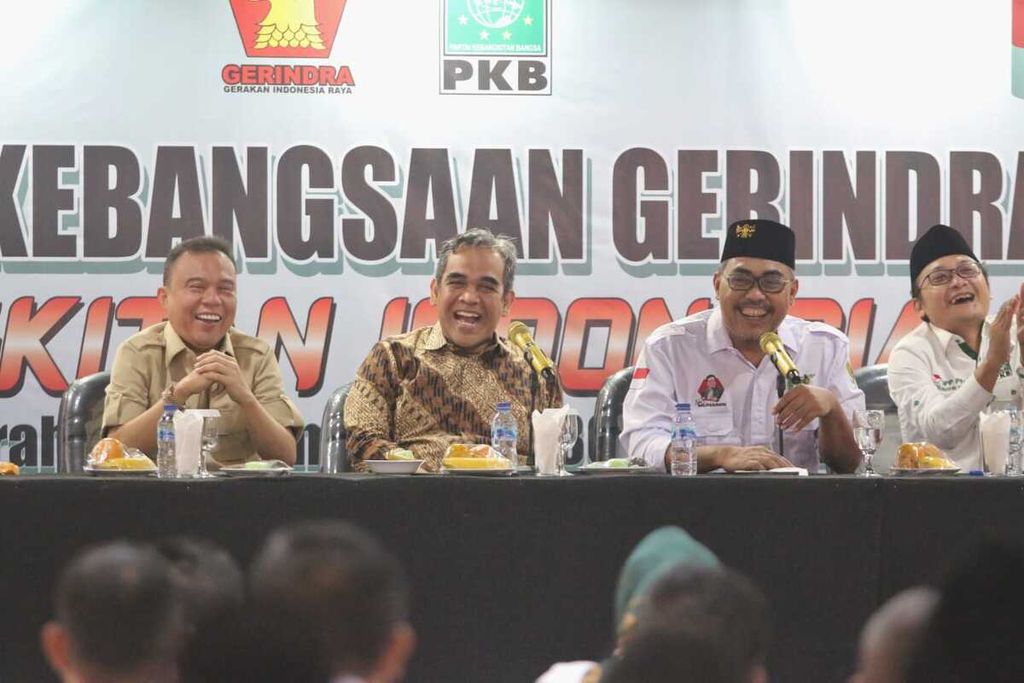 (Dari kiri) Ketua Harian Gerindra Sufmi Dasco Ahmad, Sekjen Gerindra Ahmad Muzani, Wakil Ketua Umum PKB Jazilul Fawaid, dan Sekjen PKB Hasanuddin Wahid dalam silaturahmi kebangsaan "Kebangkitan Indonesia Raya" di Jakarta, Kamis (30/6/2022) malam. 