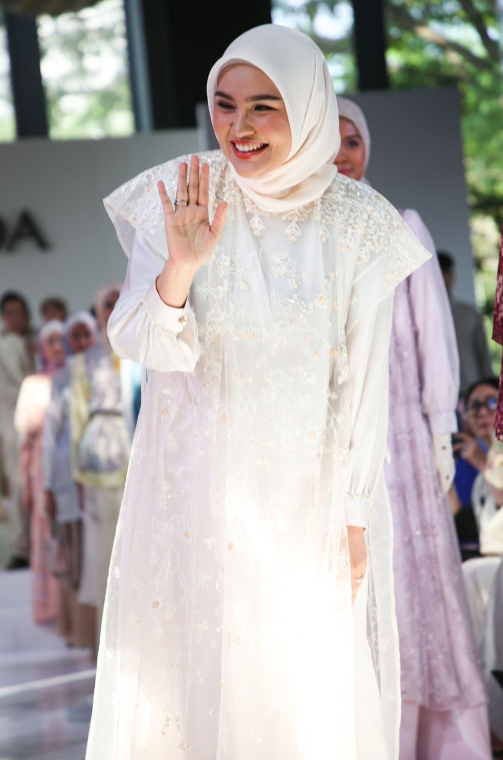 Desainer Ria Miranda dalam acara Private Preview Collection Raya di Jakarta, Kamis (16/3/2023).