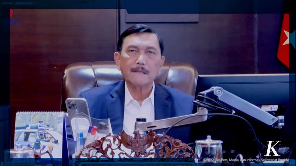 Screenshot from the broadcast of the Coordinating Minister for Maritime Affairs and Investment Luhut Binsar Pandjaitan giving a press statement regarding the evaluation of the Implementation of Community Activity Restrictions (PPKM), Monday (7/2/2022)..