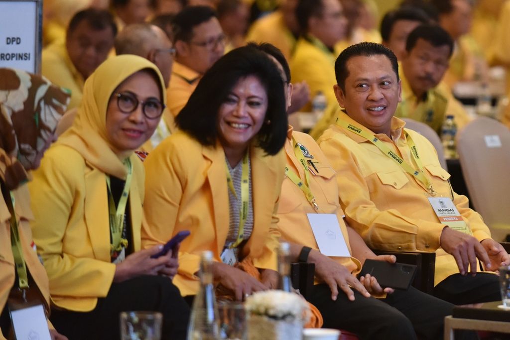 Bambang Soesatyo (paling kanan) saat menghadiri rapat pimpinan nasional di Hotel Ritz-Carlton, Jakarta, Kamis (14/11/2019).