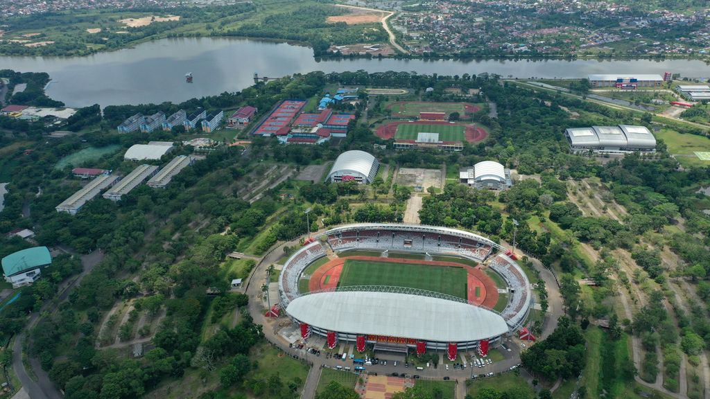 Aerial photo of the Gelora Sriwijaya Jakabaring Stadium (GSJ) area in Palembang, South Sumatra, Thursday (23/3/2023). Since October 2022 the FIFA delegation has visited the stadium four times which will be used as one of the venues for the U-20 World Cup.