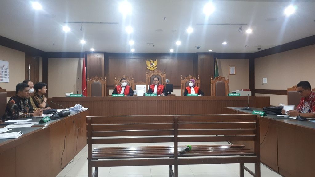 Para hakim yang memimpin gugatan <i>class action</i> gangguan ginjal akut anak di Pengadian Negeri Jakarta Pusat, Kemayoran, Jakarta Pusat, Selasa (17/1/2023).