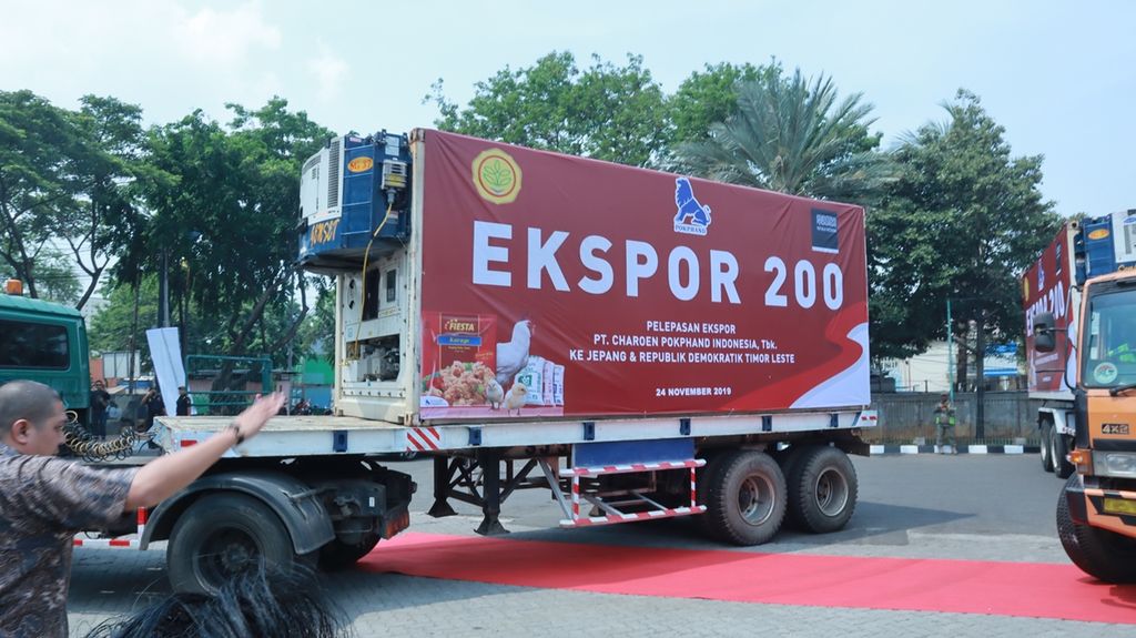 Pelepasan 16 kontainer ekspor produk peternakan ayam PT Charoen Pokphand Indonesia (CPI) Tbk di Jakarta, Minggu (24/11/2019).
