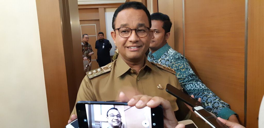 Gubernur DKI Jakarta Anies Baswedan saat ditemui di Balai Kota Jakarta, Senin (21/1/2019)