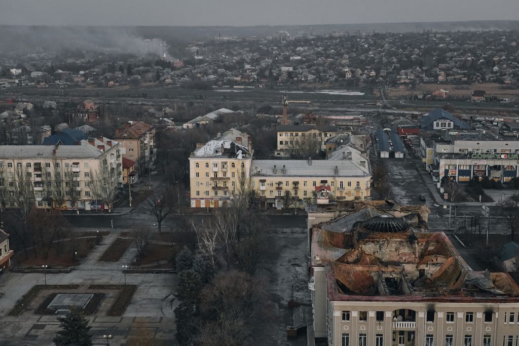 Pemandangan Kota Bakhmut di wilayah Donetsk, Ukraina yang menjadi medan pertempuran hebat antara Rusia dan Ukraina (9/12/2022). 