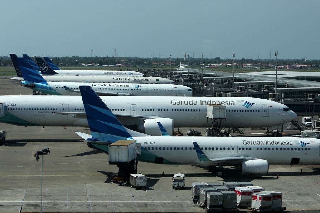 Sejumlah pesawat di Terminal 3 Bandara Soekarno-Hatta, Tangerang, Senin (2/3/2020).