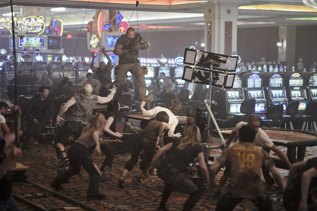 Suasana proses <i>shooting </i>film zombi <i>Army of the Dead</i> (2021) garapan sutradara Zack Snyder. Film ini tayang di Netflix sejak Mei 2021.