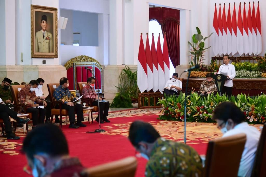 Presiden Jokowi dalam pengantar Sidang Kabinet Paripurna.yang digelar pada Senin (9/5/2022), di Istana Negara, Jakarta.