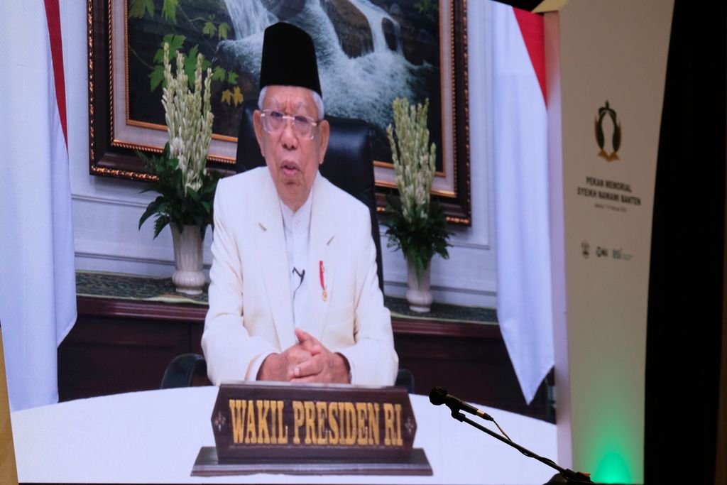 Wakil Presiden KH Ma’ruf Amin menyampaikan sambutan secara daring pada kegiatan Pekan Memorial Syekh Nawawi Banten, Selasa (8/2/2022).