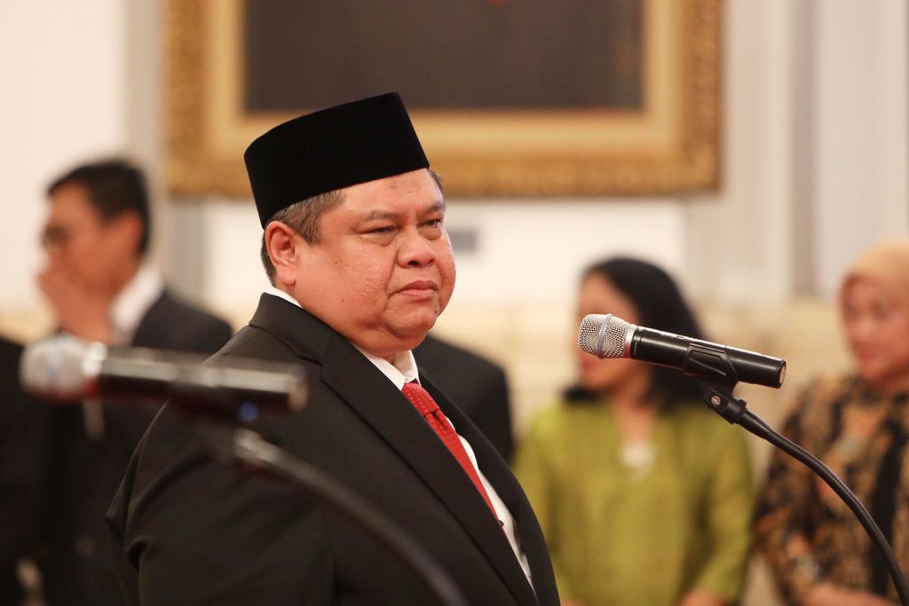 Muhammad Yusuf Ateh bersiap dilantik menjadi Kepala Badan Pengawasan Keuangan dan Pembangunan di Istana Negara, Jakarta, Rabu (5/2/2020). 