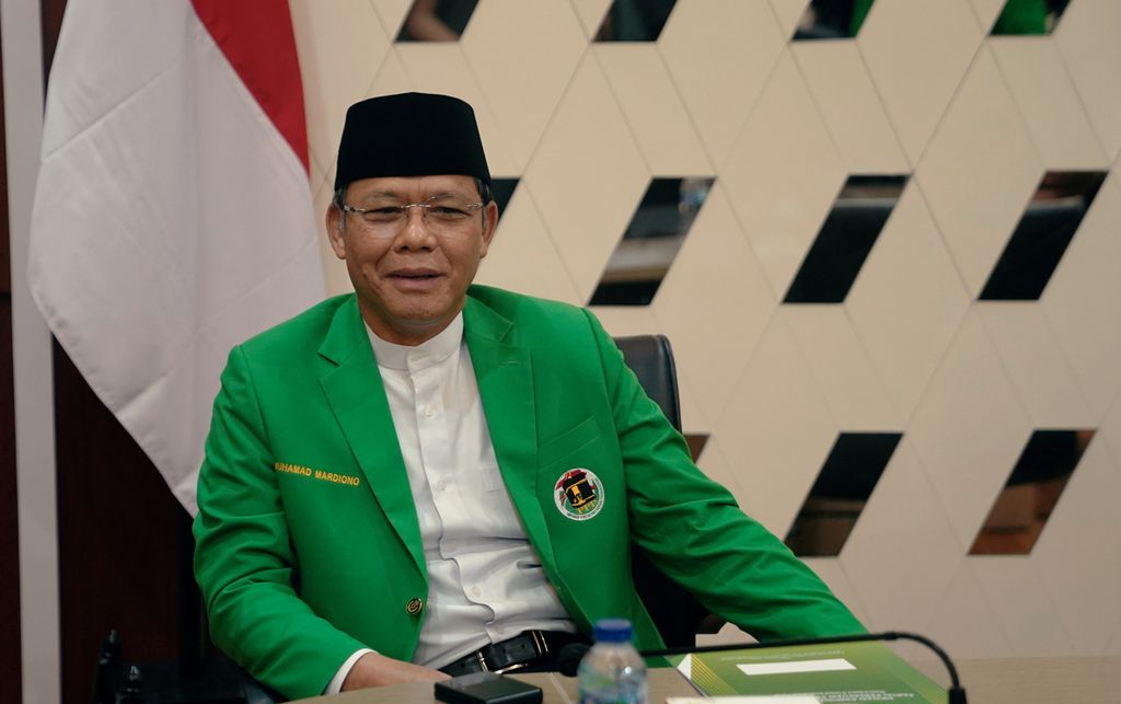 Plt Ketua Umum Partai Persatuan Pembangunan (PPP) Mardiono di kantor KPU, Jakarta, Senin (12/9/2022). 