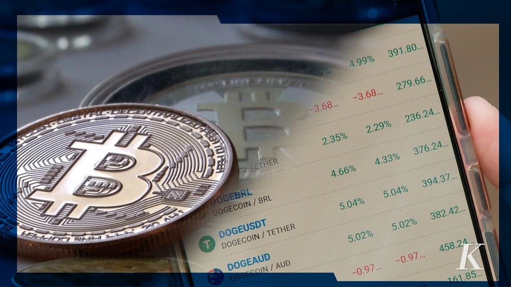 Fenomena uang kripto yang marak belakangan ini ternyata tidak sejalan dengan kondisi di pasar mata uang kripto. Nilai Bitcoin di Januari 2022 sempat anjlok hingga 28 persen.
