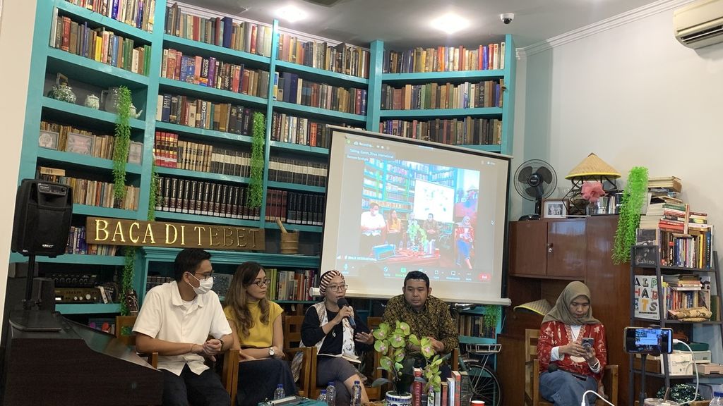 Diskusi pemanfaatan kecerdasan buatan dalam pengecekan fakta oleh Binus International University, Aliansi Jurnalis Independen, dan Southeast Asia Freedom of Expression Network (SAFEnet) di Jakarta, Jumat (26/5/2023).