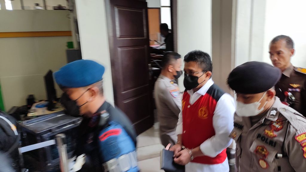 Terdakwa kasus pembunuhan berencana Nofriansyah Yosua Hutabarat, Ferdy Sambo, yang hadir di Pengadilan Negeri Jakarta Selatan, Selasa (29/11/2022).