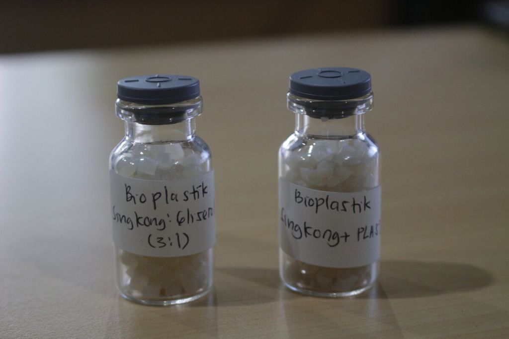 Riset pengembangan bioplastik oleh LPTB LIPI di Bandung