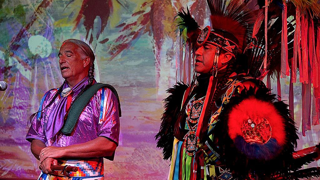 Jelaskan hubungan antara suku bangsa indian dengan negara amerika serikat