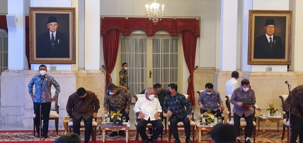 Para menteri bersiap mengikuti sidang kabinet paripurna di Istana Negara, Jakarta, Kamis (2/3/2023).