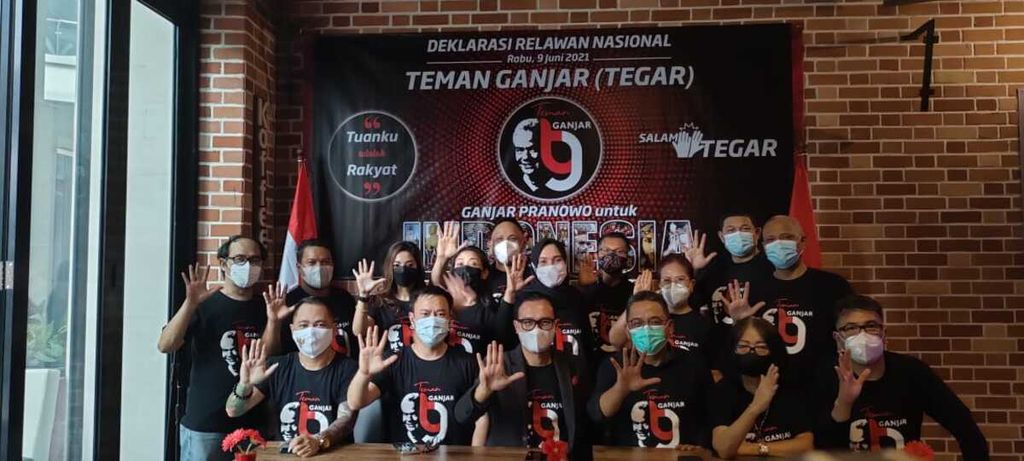 Pada Selasa (9/6/2021), kelompok yang menamakan diri sebagai Teman Ganjar Seluruh Indonesia menetapkan pilihan untuk mendukung dan mendorong Ganjar Pranowo sebagai kontestan Pilpres 2024. 