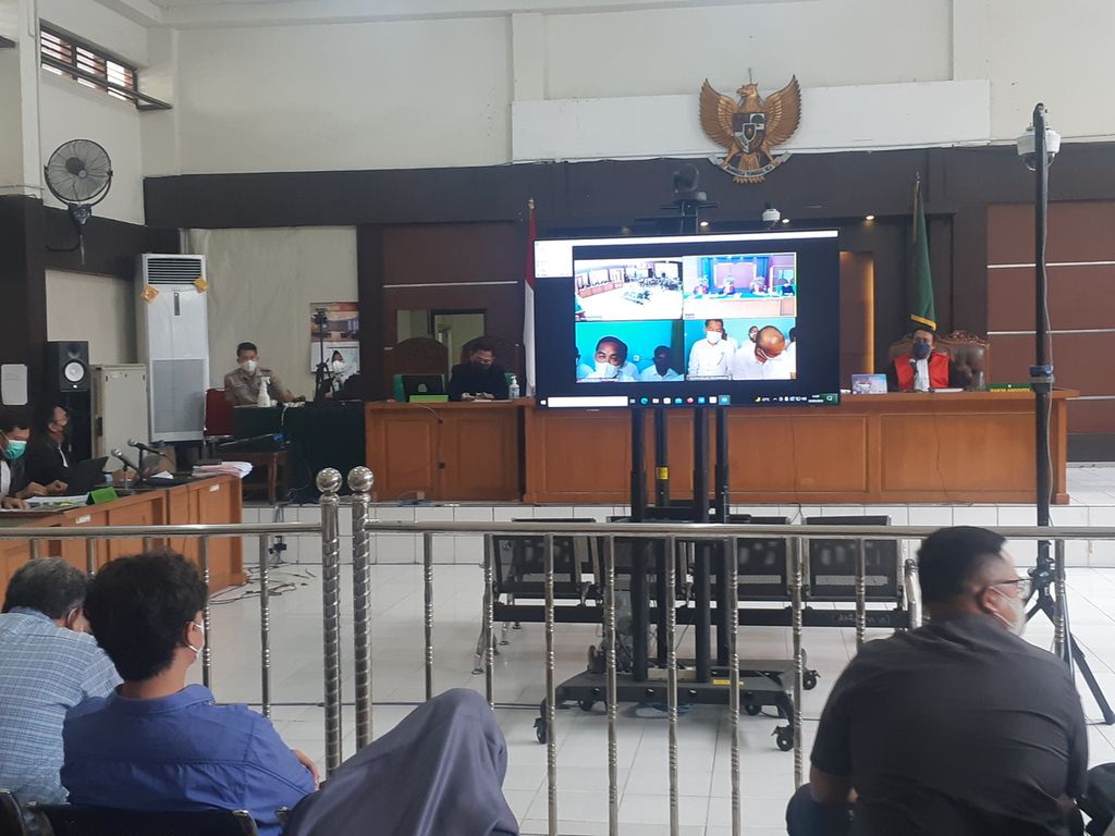 Suasana sidang vonis 10 anggota nonaktif DPRD Muara Enim di Pengadilan Tindak Pidana Korupsi Palembang, Sumatera Selatan, Kamis (25/5/2022).