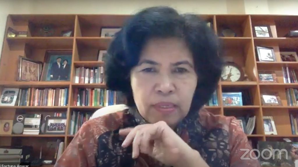 Profesor Riset Pusat Penelitian Politik LIPI Dewi Fortuna Anwar