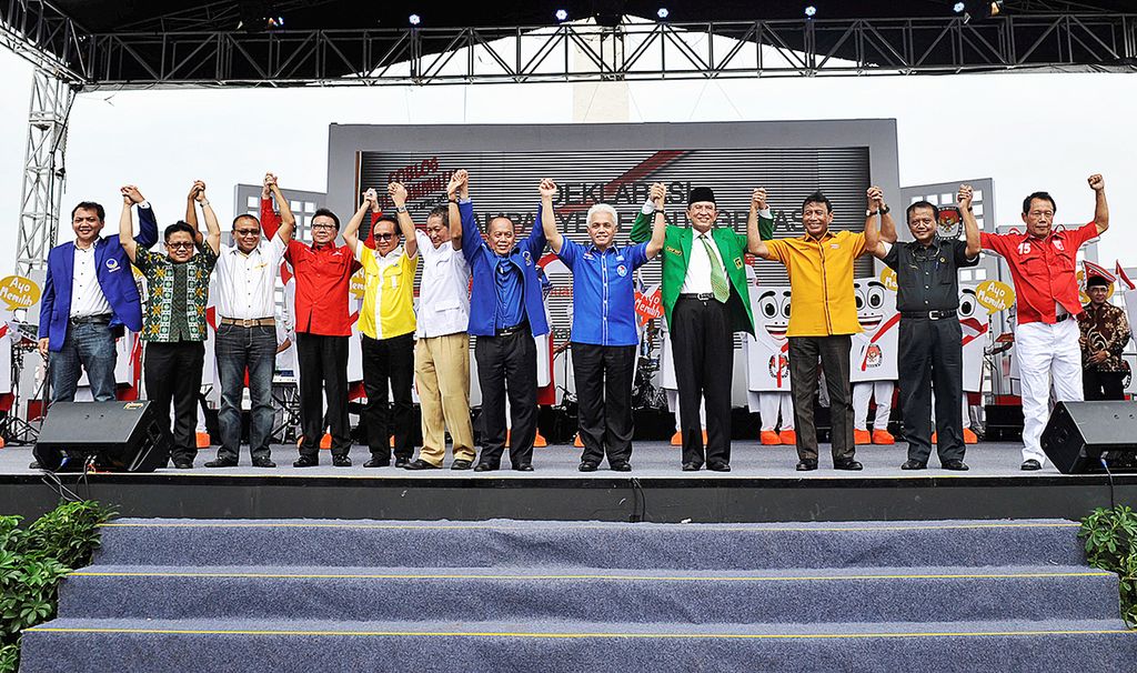 Deklarasi Kampanye Berintegritas Pemilu 2014 yang diikuti pimpinan partai politik peserta Pemilu 2014 di kawasan Monumen Nasional, Jakarta, Sabtu (15/3/2014). Kampanye pemilu legislatif berlangsung dari 16 Maret-5 April 2014. 