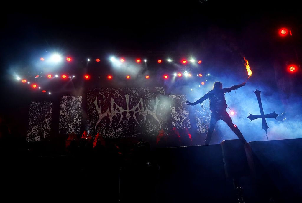 Penampilan band asal Swedia, Watain, dalam Hammersonic Festival 2023 di Jakarta International E-Prix Circuit, Ancol, Jakarta Utara, Minggu (19/3/2023).  