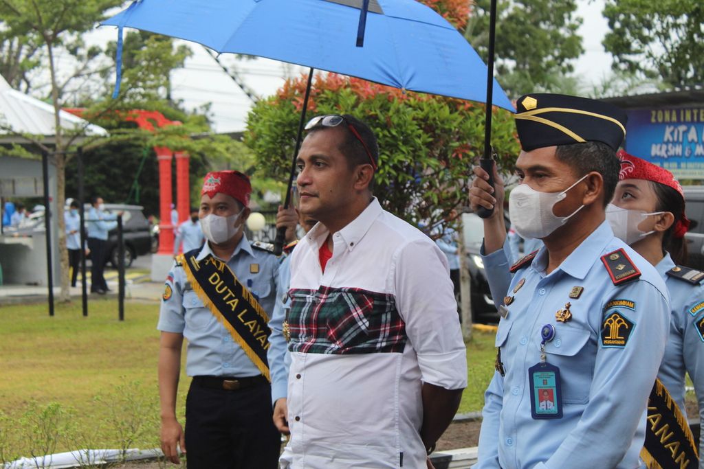 Wakil Menteri Hukum dan HAM Edward Omar Sharif Hiariej tiba di Rutan Kelas IIA Kota Palangkaraya, Kalimantan Tengah, Selasa (25/10/2022). 
