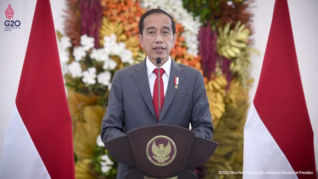 Presiden Joko Widodo saat memberikan pernyataan sebagai Presidensi G20 di Istana Kepresidenan Bogor, Jawa Barat, Jumat (29/4/2022).