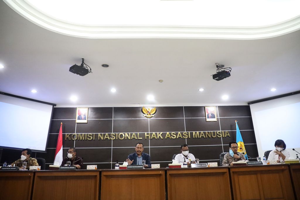 Komisioner Komnas HAM saat jumpa pers di Kantor Komnas HAM, Jakarta, Kamis (8/1/2021). Komisioner Komnas HAM periode 2017-2022 akan mengakhiri masa jabatannya pada November 2022.
