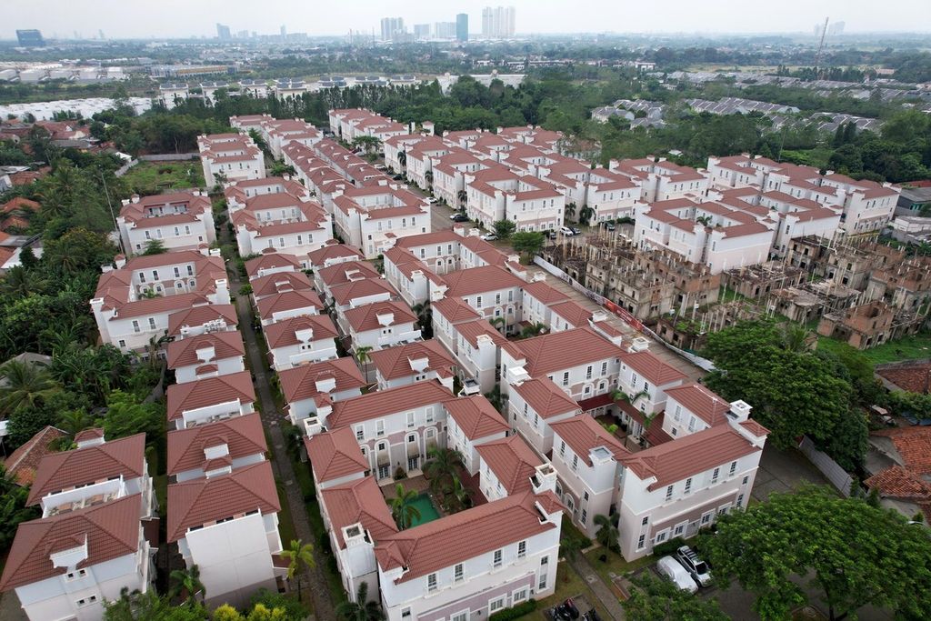 Lanskap perumahan yang dikembangkan Sinar Mas Land di BSD City, Tangerang, Banten, Kamis (26/1/2023). 