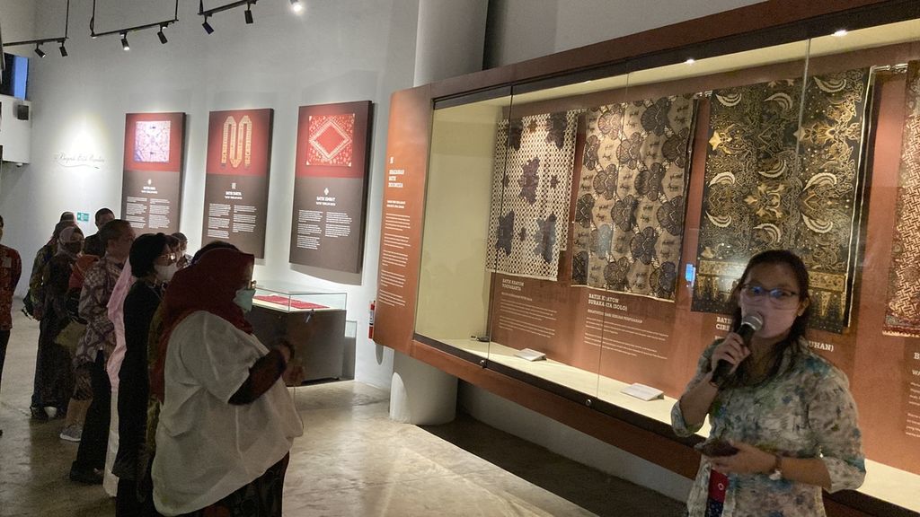Suasana Museum Batik Indonesia, Jakarta, pada Rabu (12/10/2022). Museum Batik Indonesia yang berada di kawasan Taman Mini Indonesia Indah diluncurkan oleh Kementerian Pendidikan, Kebudayaan, Riset, dan Teknologi.