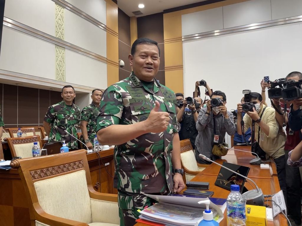 Laksamana Yudo Margono saat akan melakukan uji kelayakan dan kepatutan calon Panglima TNI bersama Komisi I DPR, Jumat (2/12/2022) di Kompleks Senayan, Jakarta.