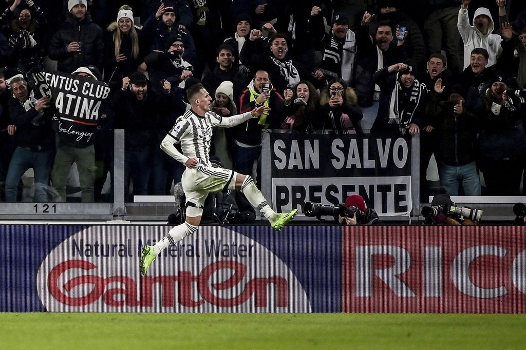 Ilustrasi pemain Juventus, Arkadiusz Milik, merayakan golnya ke gawang Atalanta pada laga Liga Italia di Stadion Allianz, Turin, Senin (23/1/2023) dini hari WIB.