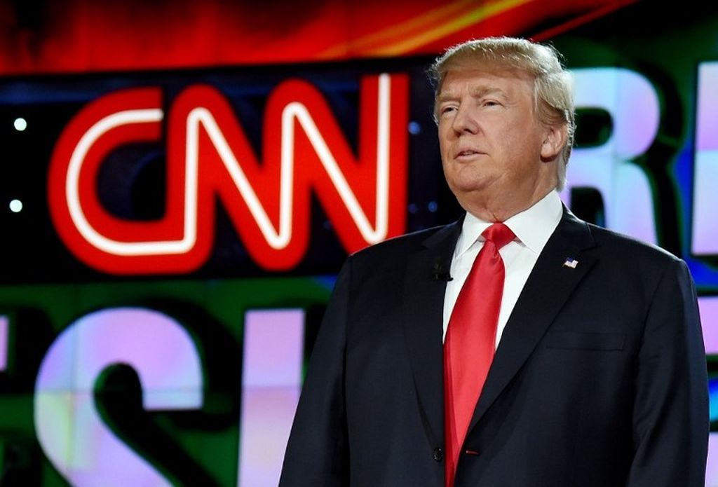 Dalam foto dokumentasi yang diambil pada 15 Desember 2015, kandidat presiden dari Partai Republik Donald Trump diperkenalkan saat debat presiden yang digelar CNN di The Venetian Las Vegas di Las Vegas, Nevada, AS. 