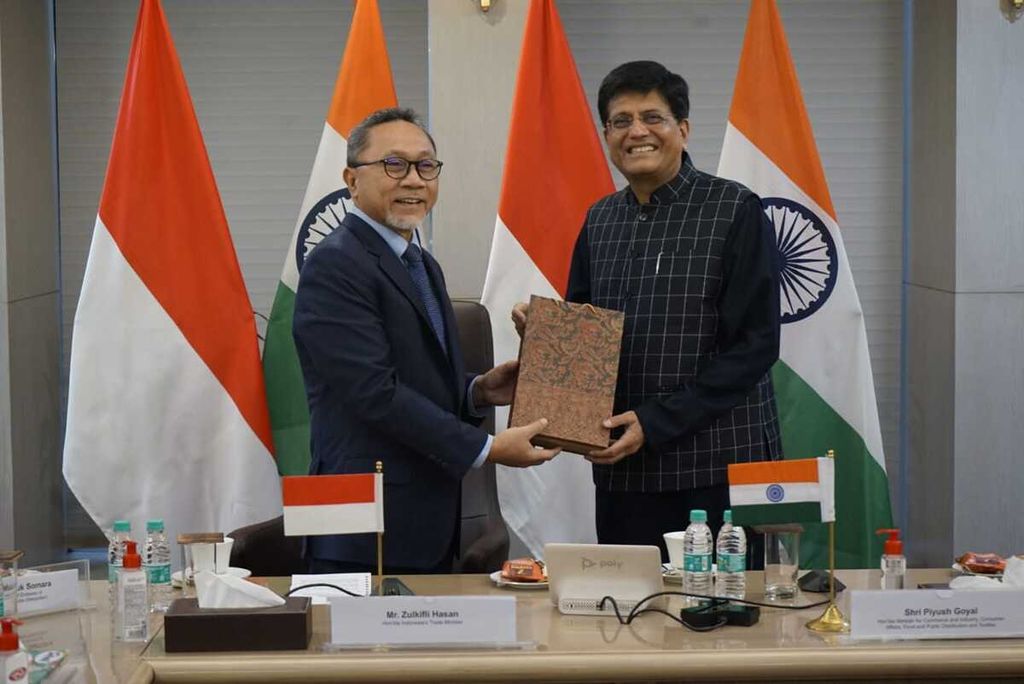 Menteri Perdagangan RI Zulkifli Hasan bertemu dengan Menteri Perdagangan dan Industri India Piyush Goyal di kantor Kementerian Perdagangan dan Industri India di New Delhi, India, Selasa (14/3/2023) malam.